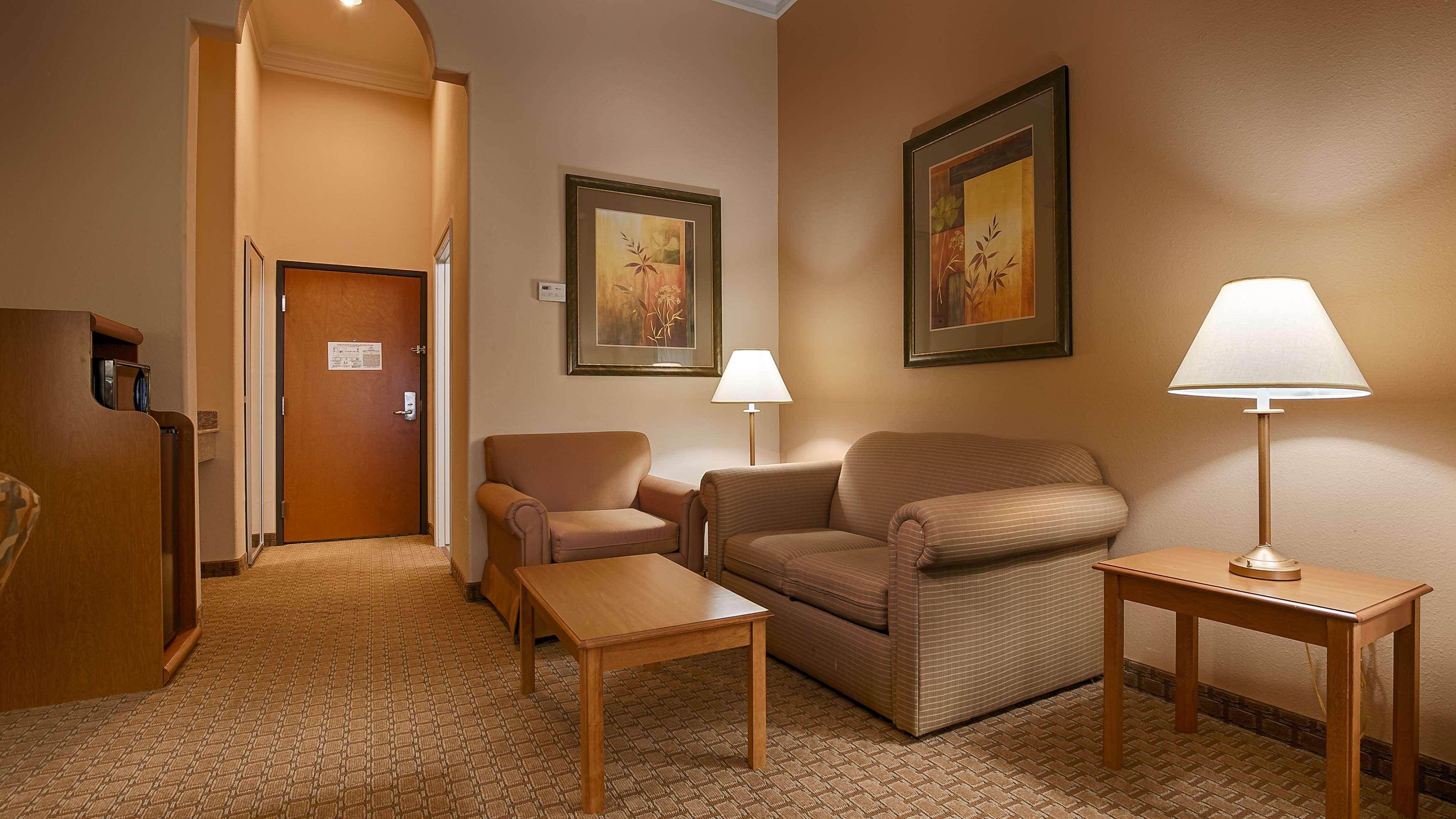 Best Western Plus New Caney Inn & Suites Εξωτερικό φωτογραφία